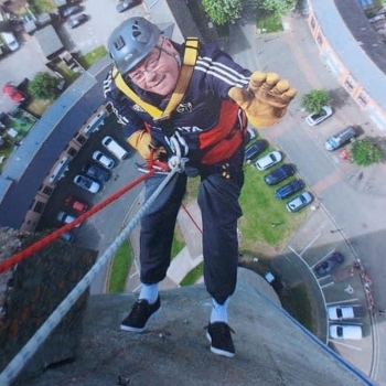Take a challenge abseil image 3